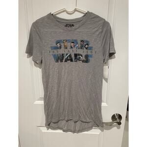Star Wars women’s the last Jedi tshirt size medium nwt